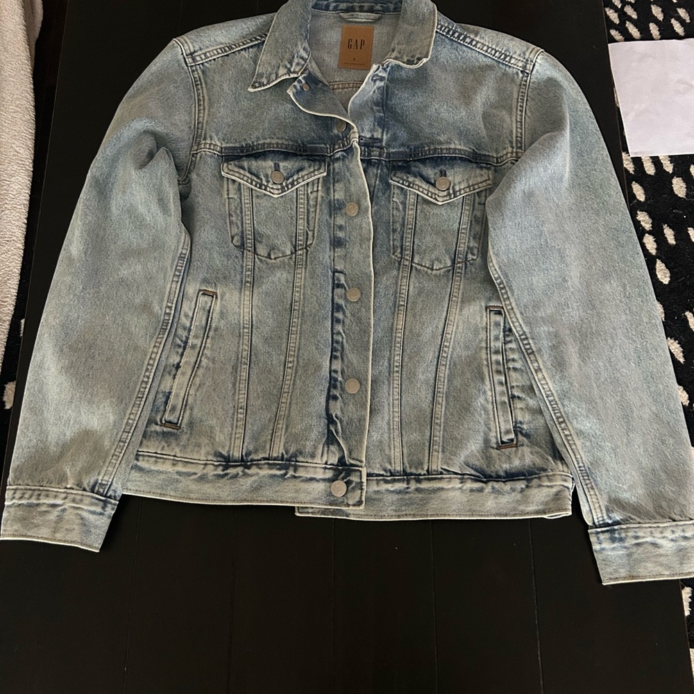 GAP Men’s Light Blue Denim Jacket